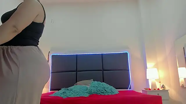 Aslhyn Gomez online show from 6, 11, 2025