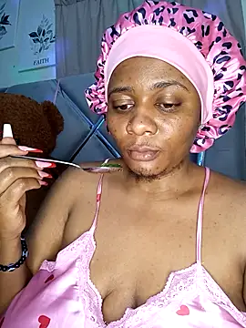 Snapshot of CocoBootyyy chatting on 13, 11, 2025 CocoBootyyy online show from 13, 11, 2025