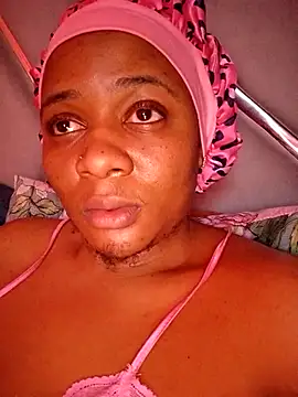 Snapshot of CocoBootyyy chatting on 18, 11, 2025 CocoBootyyy online show from 18, 11, 2025