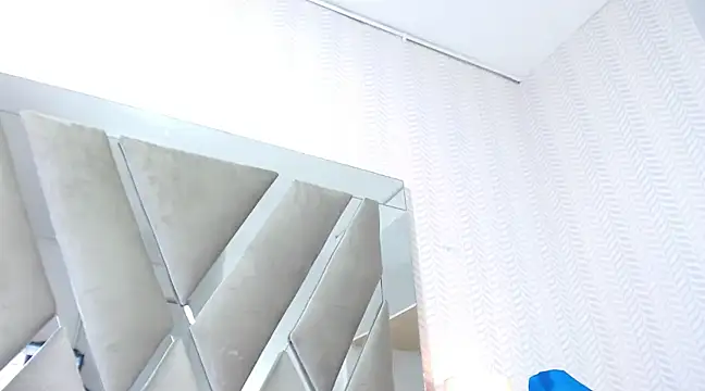 KasandraPhillips online show from 15, 2, 2025