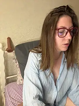 Snapshot of BeatriceTender chatting on 17, 5, 2026 BeatriceTender online show from 17, 5, 2026