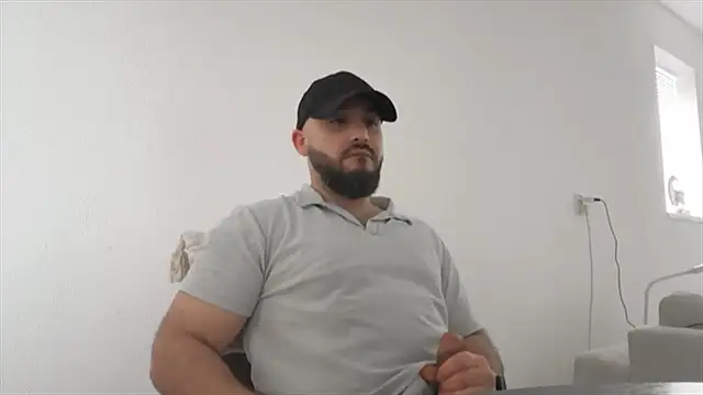 Snapshot of HairyArab90 chatting on 18, 2, 2026 HairyArab90 online show from 18, 2, 2026