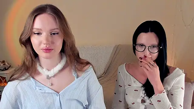 Snapshot of MishkaMe chatting on 5, 1, 2026 MishkaMe online show from 5, 1, 2026