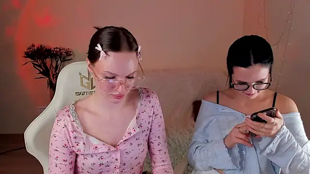 Snapshot of MishkaMe chatting on 25, 2, 2026 MishkaMe online show from 25, 2, 2026