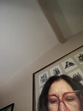 Snapshot of TheDime chatting on 4, 2, 2026 TheDime online show from 4, 2, 2026