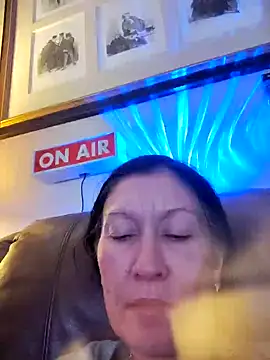 Snapshot of TheDime chatting on 25, 2, 2026 TheDime online show from 25, 2, 2026