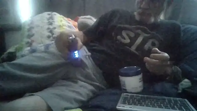 Snapshot of den-rock4u chatting on 5, 11, 2025 den-rock4u online show from 5, 11, 2025