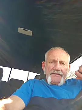 Snapshot of den-rock4u chatting on 25, 11, 2025 den-rock4u online show from 25, 11, 2025