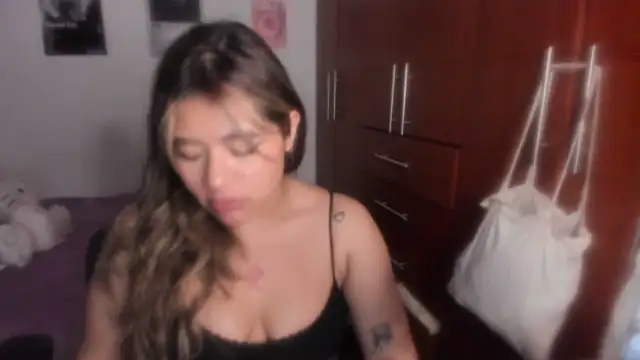 StephaniFox online show from 5, 4, 2026