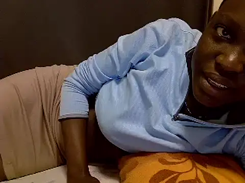 Snapshot of heather_savage chatting on 20, 2, 2025 heather savage online show from 20, 2, 2025