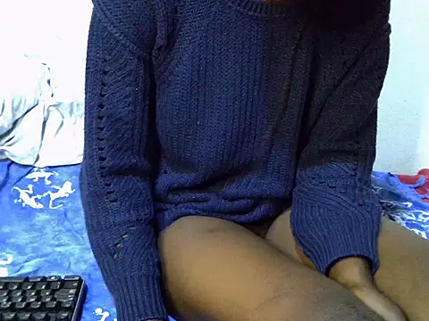 Snapshot of heather_savage chatting on 6, 11, 2025 heather savage online show from 6, 11, 2025