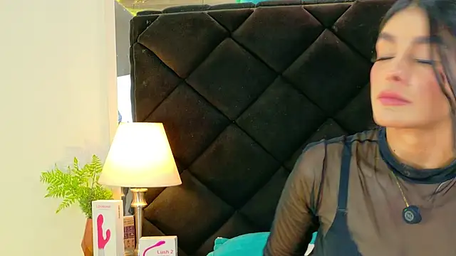 Holly Brensonexx  online show from 20, 12, 2025