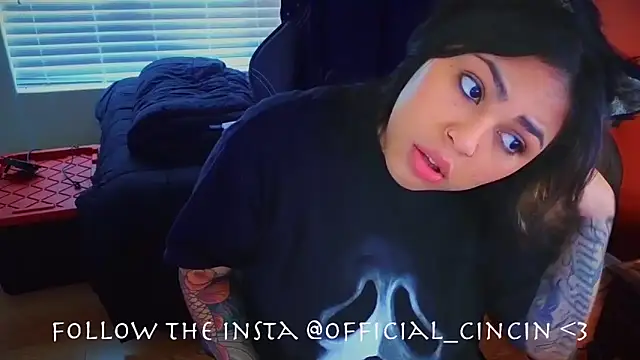 Snapshot of miacanela_xo chatting on 6, 2, 2025 miacanela xo online show from 6, 2, 2025