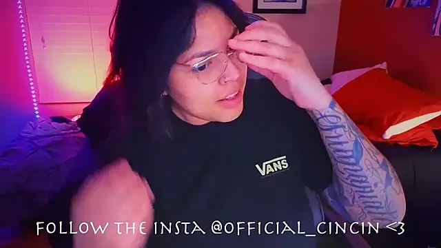 Snapshot of miacanela_xo chatting on 8, 2, 2025 miacanela xo online show from 8, 2, 2025