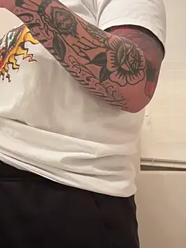 Snapshot of miacanela_xo chatting on 10, 2, 2025 miacanela xo online show from 10, 2, 2025