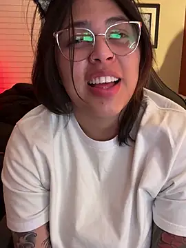 Snapshot of miacanela_xo chatting on 25, 2, 2025 miacanela xo online show from 25, 2, 2025