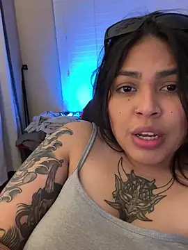 Snapshot of miacanela_xo chatting on 6, 3, 2025 miacanela xo online show from 6, 3, 2025