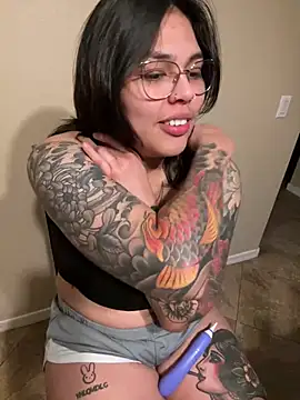 Snapshot of miacanela_xo chatting on 11, 3, 2025 miacanela xo online show from 11, 3, 2025