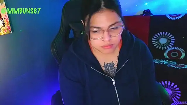 Snapshot of miacanela_xo chatting on 3, 10, 2025 miacanela xo online show from 3, 10, 2025