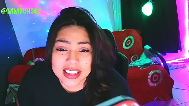 Snapshot of miacanela_xo chatting on 10, 10, 2025 miacanela xo online show from 10, 10, 2025