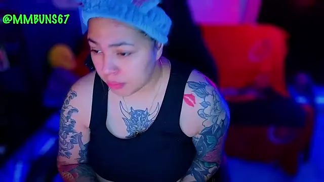 Snapshot of miacanela_xo chatting on 16, 10, 2025 miacanela xo online show from 16, 10, 2025