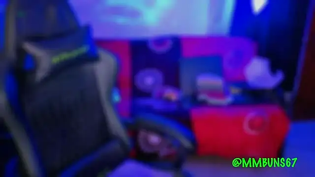 Snapshot of miacanela_xo chatting on 25, 10, 2025 miacanela xo online show from 25, 10, 2025