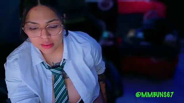 Snapshot of miacanela_xo chatting on 1, 11, 2025 miacanela xo online show from 1, 11, 2025