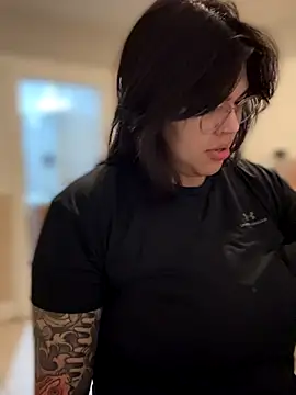 Snapshot of miacanela_xo chatting on 12, 11, 2025 miacanela xo online show from 12, 11, 2025