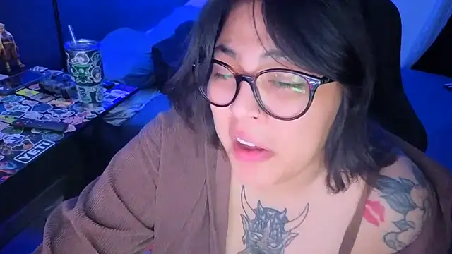 miacanela xo online show from 13, 7, 2026