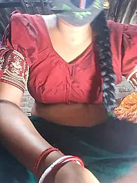 Snapshot of HotSexyBoudi chatting on 14, 12, 2025 HotSexyBoudi online show from 14, 12, 2025