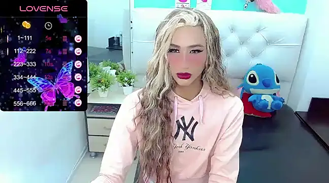 Snapshot of kinverly_sexyx chatting on 7, 1, 2025 kinverly sexyx online show from 7, 1, 2025