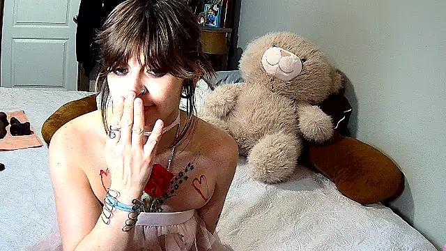 ZeelaXoXo online show from 15, 2, 2026