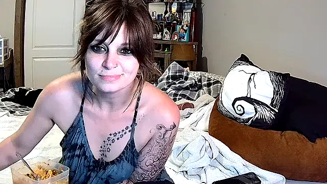 ZeelaXoXo online show from 2, 3, 2026