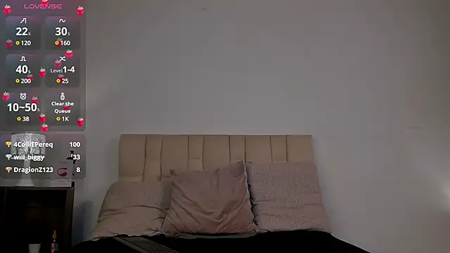 Snapshot of Roxxy_mora chatting on 22, 2, 2025 Roxxy mora online show from 22, 2, 2025