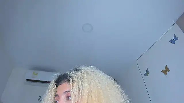 sofiacastillo01 online show from 25, 11, 2025