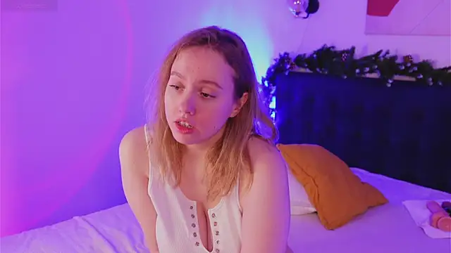 Snapshot of MrsPrude chatting on 22, 12, 2024 MrsPrude online show from 22, 12, 2024