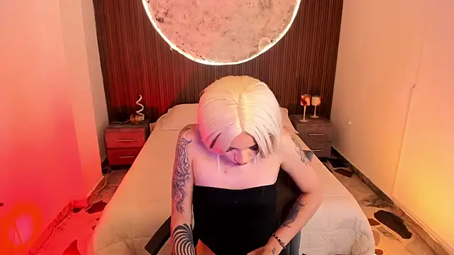 VictoriaRosse  online show from 14, 4, 2026