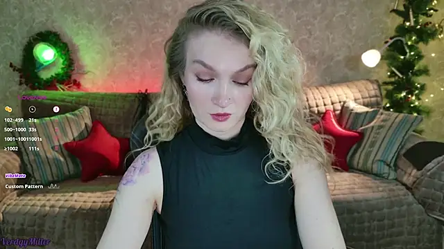 Snapshot of VerdgyMiller chatting on 22, 12, 2024 VerdgyMiller online show from 22, 12, 2024