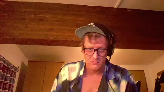 Bigthroaterboy online show from 28, 12, 2024