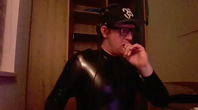 Bigthroaterboy online show from 2, 2, 2025