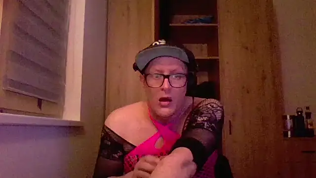 Bigthroaterboy online show from 14, 2, 2025