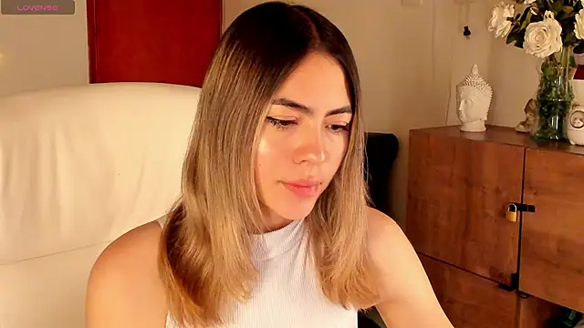 Snapshot of Nathaly-sky chatting on 15, 1, 2025 Nathaly-sky online show from 15, 1, 2025