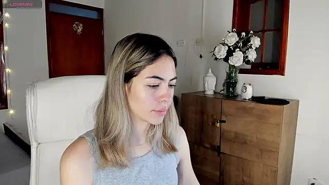 Snapshot of Nathaly-sky chatting on 22, 1, 2025 Nathaly-sky online show from 22, 1, 2025