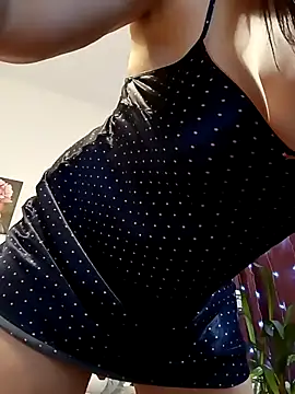 Snapshot of Women-pleasures chatting on 14, 2, 2025 Women-pleasures online show from 14, 2, 2025