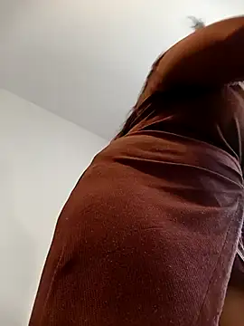 Snapshot of Women-pleasures chatting on 25, 2, 2025 Women-pleasures online show from 25, 2, 2025