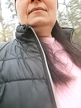 Snapshot of Women-pleasures chatting on 21, 10, 2025 Women-pleasures online show from 21, 10, 2025