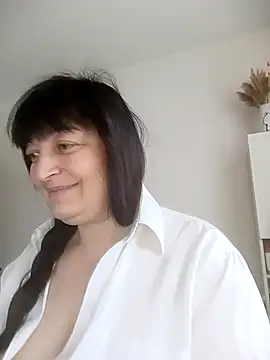 Snapshot of Women-pleasures chatting on 1, 12, 2025 Women-pleasures online show from 1, 12, 2025