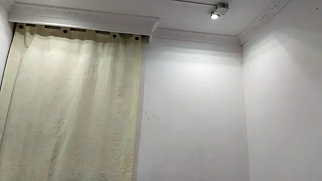 Snapshot of Molly_ADY chatting on 4, 12, 2024 Molly ADY online show from 4, 12, 2024