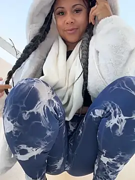 HaileyDiana online show from 15, 12, 2025