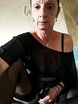 Snapshot of tatianasexymilf chatting on 9, 10, 2025 tatianasexymilf online show from 9, 10, 2025